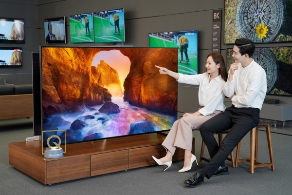 삼성전자가 25일 국내 시장에 화질에서 스마트 기능까지 완전히 새로워진 2019년형 'QLED TV’를 전격 출시한다.(사진:삼성전자)
