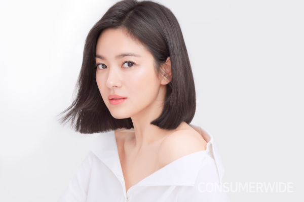 아모레퍼시픽의 뷰티 디바이스 브랜드 메이크온이 브랜드의 모델로 배우 송혜교를 발탁했다.