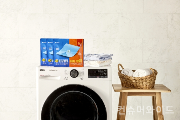LG생활건강의 세탁세재 브랜드 테크가 ‘테크 한장빨래 듀얼파워’ 시트세제를 출시했다. (사진: 테크)