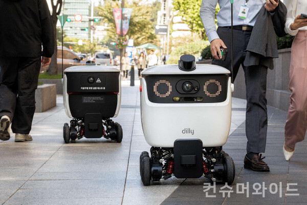배달의민족이 본격적으로 로봇까지 자체 개발한 배달 로봇 사업에 뛰어 들었다. 배달 선택 및 이용자 편의 가치소비를 리딩한다./ 사진: 배달의민족 제공