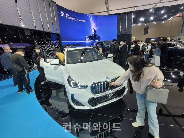 BMW took the top spot in the overseas passenger's car competition last year./ photo: 2023 Seoul Mobility Show/Consumerwide DB
