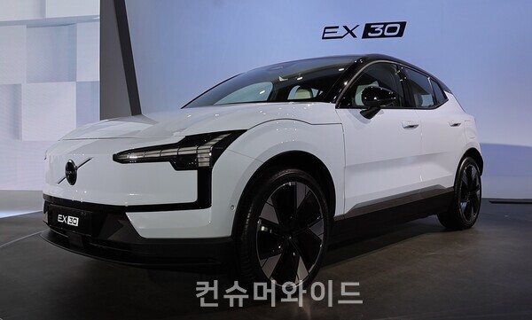 볼보EX30이 레드닷 디자인 어워드에서 ‘2024 최우수 제품 디자인상을 수상했다. ⓒ 컨슈머와이드 DB