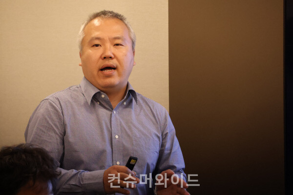 자동차안전연구원 문보현 책임연구원은 현행 전기차 배터리 안전기준과 미래 모빌리티 시대를 위한 배터리 안전기준의 발전방향을 제시했다. ⓒ컨슈머와이드 전휴성 기자