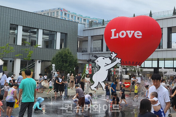 The distribution industry began character business competition in Korea ⓒ Consumerwide DB