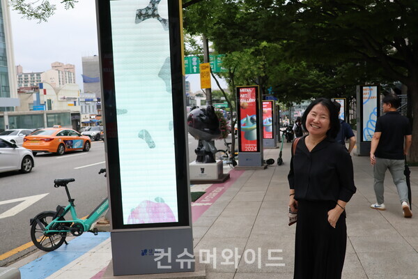 공공미술 전시 기획자인 ‘제이포 더 디자인’ 오재란 대표 ⓒ컨슈머와이드 전휴성 기자
