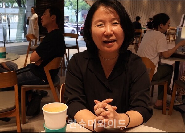 공공 미술 전시 기획자인 ‘제이포 더 디자인’ 오재란 대표 ⓒ컨슈머와이드 전휴성 기자