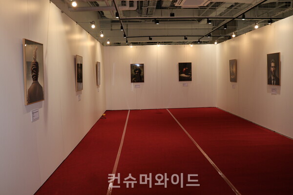 팀 인탠디드가 마련한 XR 인터랙션 무비 체험 부스 ⓒ컨슈머와이드 전휴성 기자