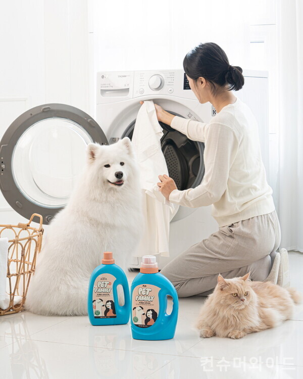 LG생활건강이 반려동물의 가치를 위한 새로운 브랜드 ‘팻-페밀리(PET FAMILY)’를 선보인다고 밝혔다. 사진/LG생활건강