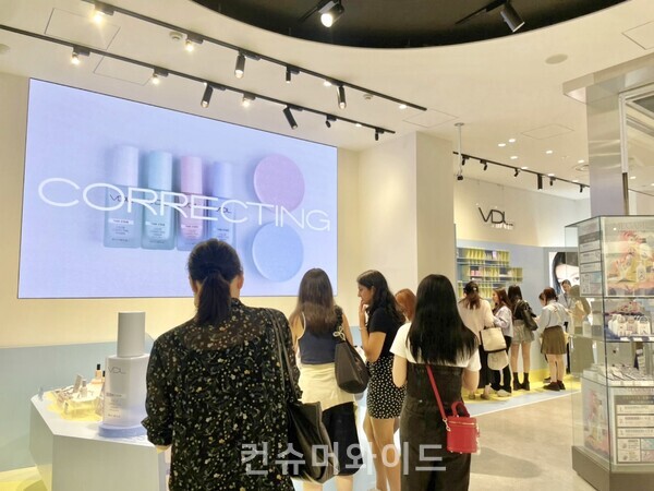 VDL이 일본 온·오프라인 채널에서 다양한 마케팅 활동을 펼치며 MZ 고객과의 접점을 확대하고 있다고 밝혔다. 사진/VDL