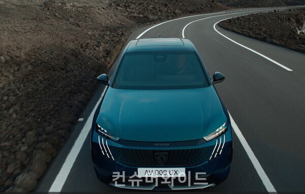 ⓒ스텔란티스코리아 가제공한푸조 3008 하이브리드 주행 영상 캡처