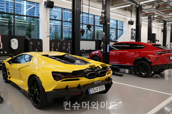 람보르기니 부산 전시장 서비스 센터 ⓒ컨슈머와이드 전휴성 기자