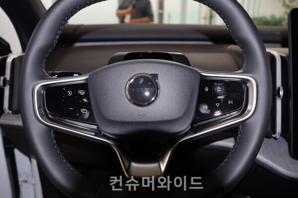 볼보 EX30 CC ⓒ컨슈머와이드 전휴성 기자